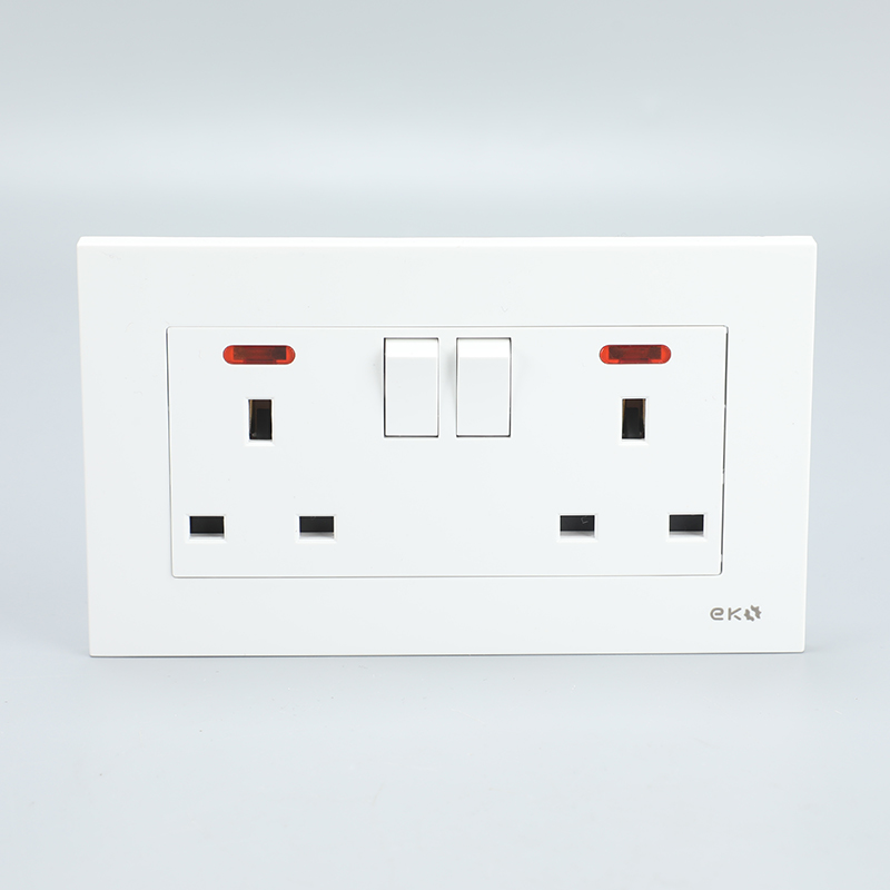 DOUBLE 13A SOCKET WITH NEON